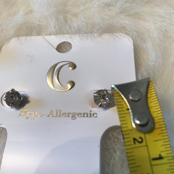 CHARMING CHARLIE HYPO-ALLERGENIC STUD EARRINGS NWT - Picture 2 of 7